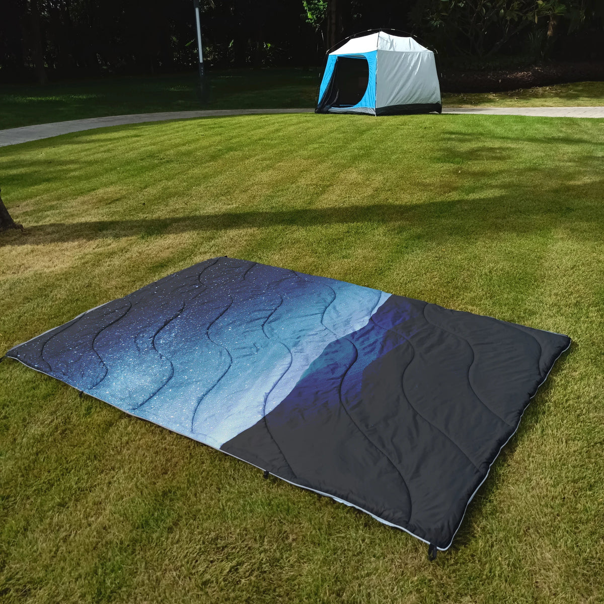 Outdoor Camping Blanket Fluffy Waterproof Warm Portable Storage Bag Hiking Picnic Car Use Multi-Functional Blanket