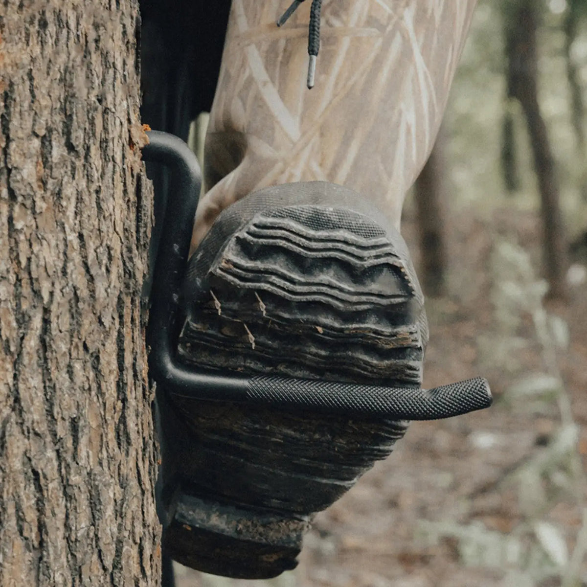 Slip Resistant Steel Tree Stand Steps For Hunting And Climbing