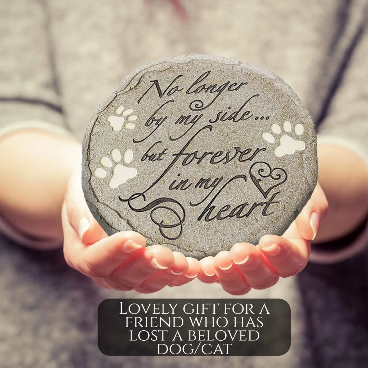 Pet Memorial Stone for Cats and Dogs Weatherproof Outdoor Tribute